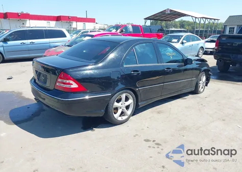 2006 Mercedes-Benz C 230 Sport из США, поврежденный, VIN WDBRF52HX6F749740